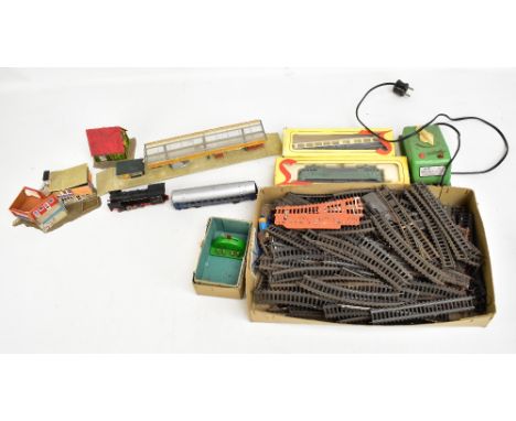 FLEISCHMANN; a collection of HO gauge model railway including tank loco in black/red livery, no.1350 24001, cream/blue DB tra