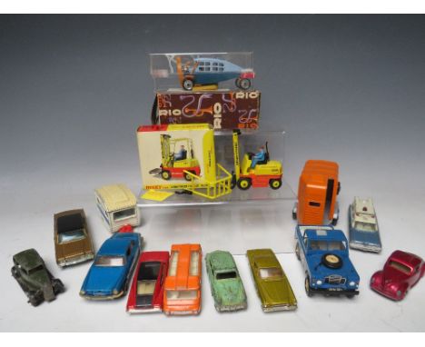 A COLLECTION OF VINTAGE DIECAST VEHICLES ETC., to include Corgi Marlin Rambler, Rio Model 1921 Leyal Vettura Ad Elicia, boxed