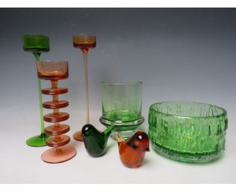 A COLLECTION OF CITRUS COLOURED WEDGWOOD STUDIO GLASS, to include a Ronald Stennett-Wilson Sheringham five ring candlestick, 