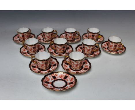 A ROYAL CROWN DERBY PORCELAIN COLLECTION OF TEN CHATSWORTH IMARI PATTERN CABINET CUPS AND SAUCERS, with one additional saucer