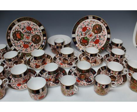 A COLLECTION OF ROYAL CROWN DERBY PORCELAIN OLD IMARI TEAWARE, pattern No 198, comprising two 9" plates, 6" bowl, twelve sauc