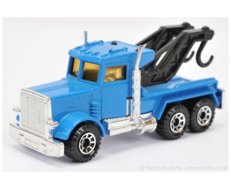 Matchbox Superfast 61c Peterbilt Wreck Truck factory Pre-Production Colour Trial - mid blue cab &amp; chassis, black plastic 