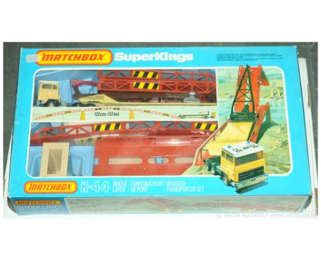 Matchbox Super Kings K44 Berliet Articulated Bridge Layer with Burnt Sienna Bridge sections, complete with all bridge compone