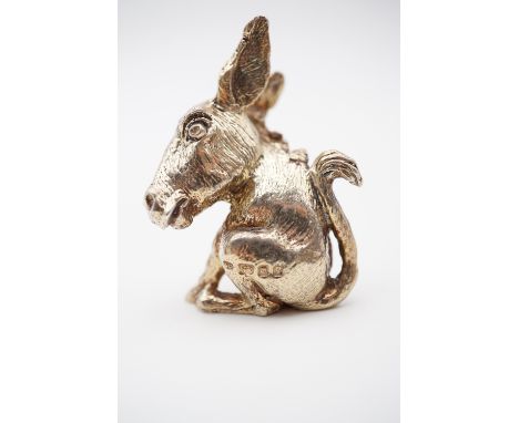 A small Stuart Devlin novelty silver sculpture of a donkey, London, 1971, 4.5 cm high, 62g