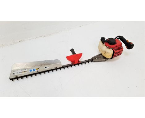 NORTHERN INDUSTRIAL HEDGE TRIMMERwith a 2 stroke engine and a 73cm blade, model SL750 