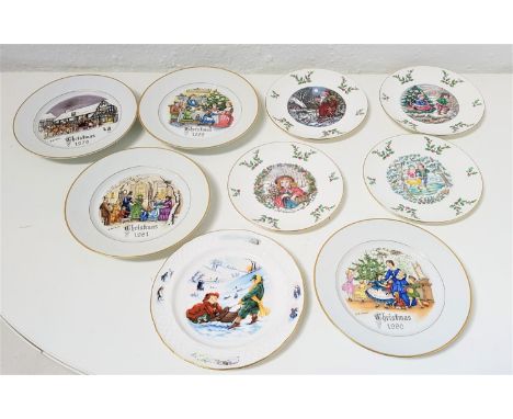 FIVE ROYAL WORCESTER CHRISTMAS PLATESincluding Christmas Eve 1979, Christmas Morning 1980, Christmas Day 1981, Christmas Even