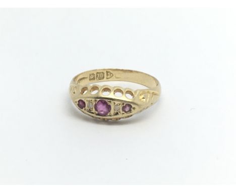 An 18carat gold ring set with ruby. ring size K-L 