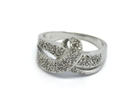 A 9ct white gold and diamond ring, approx 3.82g