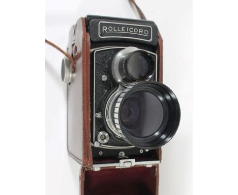 Vintage Camera - Franke and Heidecke Rolleicord  Synchro-Compur CameraModel number 2658660 fitted with sun aux telephoto mode