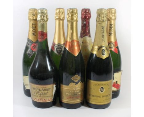 A mixed lot of 7 bottles of Champagne and good sparkling wine Comprising 1 bottle Champagne Bollinger Special Cuvee Brut NV (