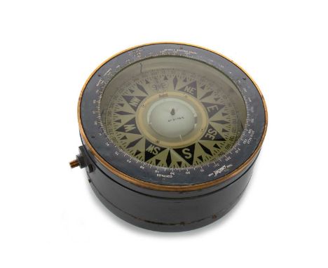 HENRY BROWNE & SON, SHIPS SESTREL MARINE COMPASS SECOND HALF OF THE 20TH CENTURY   No. 9776n, in brass and painted metal surr