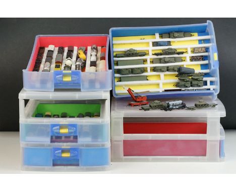 Collection of N gauge model railway to include 9 x locomotives featuring Grafar, Lima and Treble O Lone Star, plus over 100 x