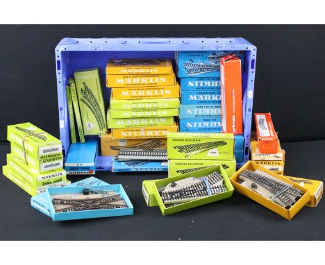 33 Boxed items of Marklin HO gauge track to include 5106, 5128, 5114, 5202, 5121, 5200, etc plus 2 x boxed Primex 5077 Track 