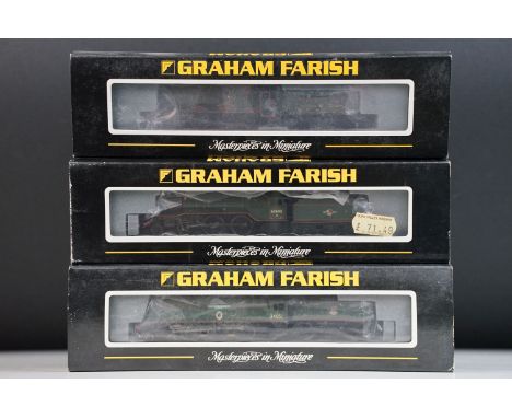 Three cased / boxed Graham Farish N gauge locomotives to include 372002 Hall Class 4965 Rood Ashton Hall GWR green, 372277 Ba
