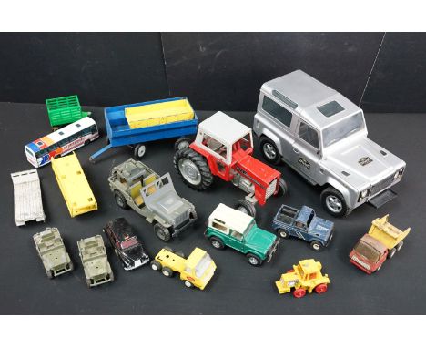 Small quantity of mixed tin and diecast models to include ERTL Massey Ferguson 595 Tractor, Corgi Austin London Taxi, Corgi P