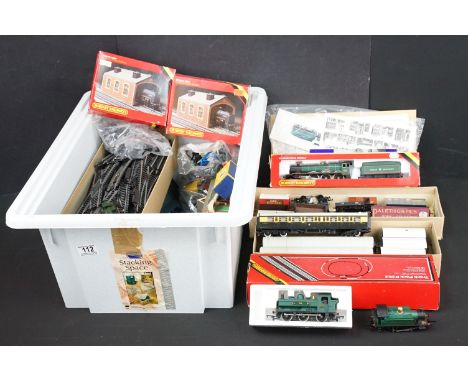 Collection of OO gauge model railway to include boxed Hornby R761 GWR Kneller Hall Locomotive, 15 x items of rolling stock, 3