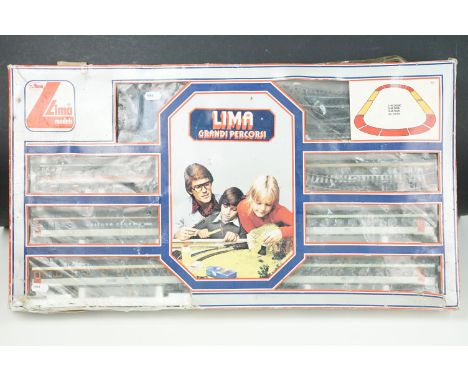Boxed Lima OO gauge 105800 220 Grand Percorsi train set with SNCF locomotive, 5 x coaches, track and controller, tatty box