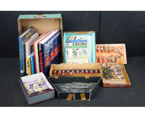 Quantity of mixed plastic figures to include 8 x Conte Collectibles Vikings, 18 x Herald Highland Pipes and Drums figures, Br