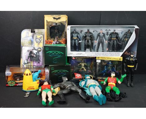 Collection of boxed and unboxed Batman related items to include DC Collectibles Batman Arkham figure set, carded Kenner Legen