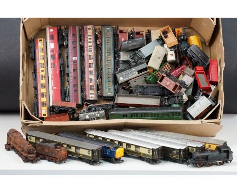 Around 65 OO gauge items of rolling stock to include Hornby, Hornby Dublo, Lima, Triang etc plus 3 x OO gauge locomotives fea