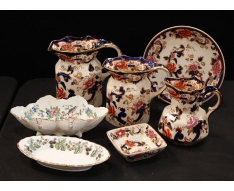 A set of three graduated Mason's Mandalay pattern jugs, plate and trinket dish; an Aynsley Pembroke pattern dish; a Royal Wor