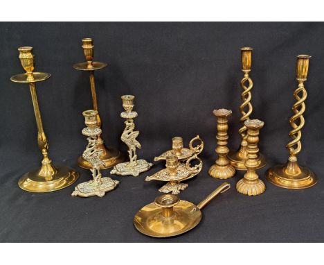 SELECTION OF ANTIQUE AND VINTAGE BRASS CANDLESTICKS AND HOLDERS including of pair of peacock candlesticks, barley twist examp