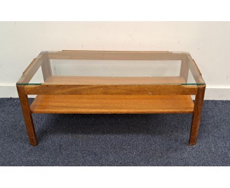 MID CENTURY TEAK COFFEE TABLEwith glass top and teak shelf, 88 x 44 x 38cm 