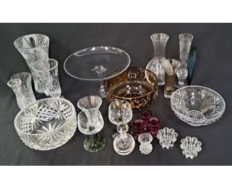 SELECTION OF CRYSTAL AND OTHER GLASSWAREincluding an Orrefors Sweden cake stand, various bowls, vases, glasses, etc. 