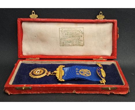 ORDER OF THE BUFFALOES NINE CARAT GOLD MEDALthe medal with enamel decoration to one side and engraved to the obverse 'Present