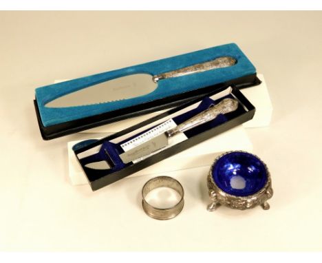 MISCELLANEOUS.A Victorian silver salt with replacement liner, an engine turned napkin ring, a boxed grapefruit knife & simila