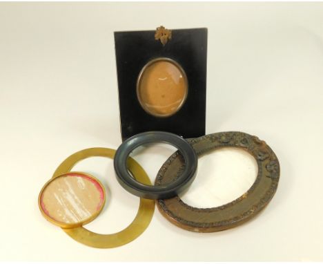 FRAMES. A group of empty frames suitable for portrait miniatures.