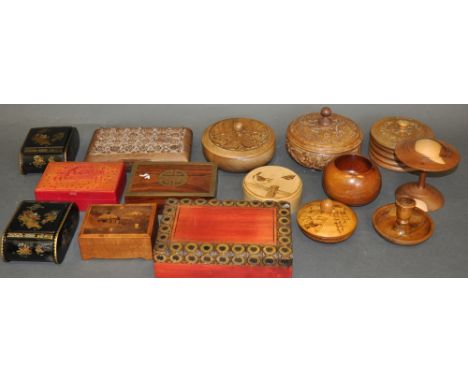 A quantity of treen, including a turned yew ear ring stand in the form of a mushroom and various carved boxes, (qty)