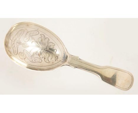 A GEORGE IV SILVER CADDY SPOON, LONDON 1824, 8DWTS++GOOD CONDITION