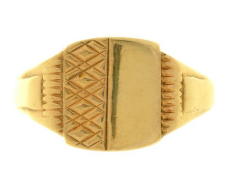 AN ENGRAVED 9CT GOLD SIGNET RING, 5G, SIZE X++SCRATCHES AND WEAR CONSISTENT WITH AGE, RING SIZER 