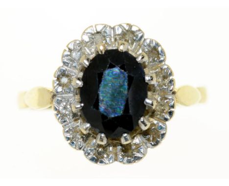 A SAPPHIRE RING, IN 9CT GOLD, 4.9G, SIZE S++SAPPHIRE ABRADED TO SURFACE, SCRATCHES AND WEAR CONSISTENT WITH AGE