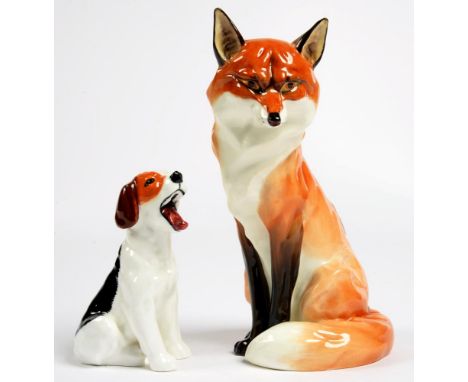 A ROYAL WORCESTER FOX AND A ROYAL DOULTON FOX HOUND, 19 AND 11CM H, BLACK OR GREEN PRINTED MARKS RESPECTIVELY 