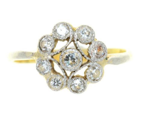 AN EDWARDIAN MILLEGRAIN SET OLD CUT DIAMOND CLUSTER RING, IN GOLD MARKED 18CT, 3G, SIZE O++LIGHT WEAR CONSISTENT WITH AGE