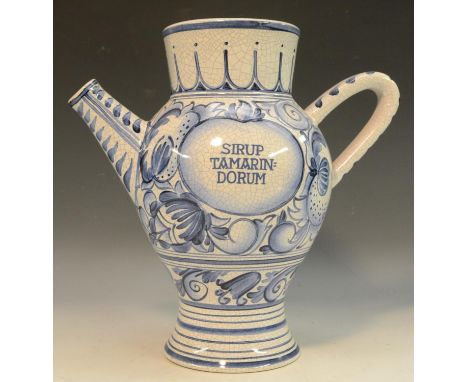 17th century style Delft albarello wet drug jar, painted in tones of blue and inscribed Sirup Tamarin: Dorum, 27cm high, pain