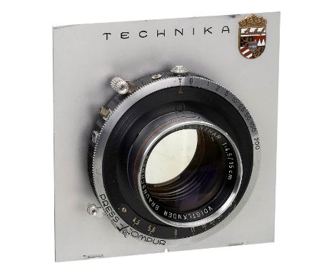 Voigtländer Apo-Lanthar 4,5/15 cmVoigtländer/Linhof. Nr. 3320356, in Press-Compur, Verschluß läuft, Glas bei Punktlicht saube