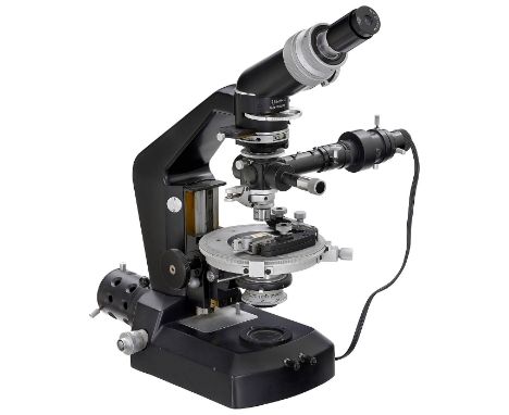 Polarisationsmikroskop MIN-8, um 1970UdSSR, für die Untersuchung transparenter Objekte in normalem oder polarisiertem Durchli