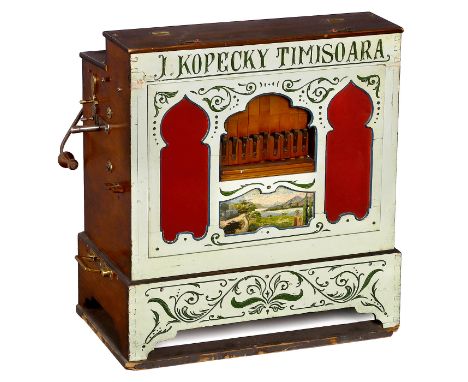 Rumänische Walzendrehorgel von Kopecky, um 1925Pfeifen-Orgel, bezeichnet: "J. Kopecky Timisoara". 26 Tonstufen, 9 Melodien, V