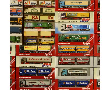Großes Konvolut Lastkraftwagen im Maßstab 1:87302 Kunststoff-Modelle in Original-Schachteln, Sattelschlepper, Tanklastwagen, 