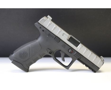 A Beretta APX .177 Cal. C02 Powered Air Pistol, Serial Number 16C66977. No licence required to buy this item, purchaser must 