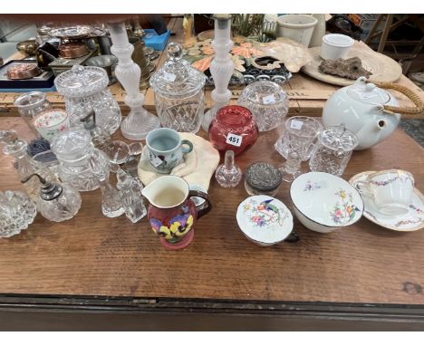 A SMALL COLLECTION OF ANTIQUE AND LATER CUT GLASS, A CRANBERRY BOWL, ORIENTAL TEA POT, DOULTON PANSY JUG AND OTHER CHINAWARES