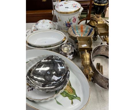 WORCESTER EVESHAM WARES, AN OIL LAMP, ELECTROPLATE AND TWO BRASS HORSES AND CARTS