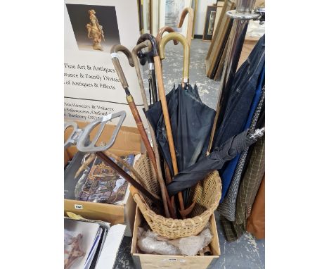 A QUANTITY OF VINTAGE WALKING STICKS ETC