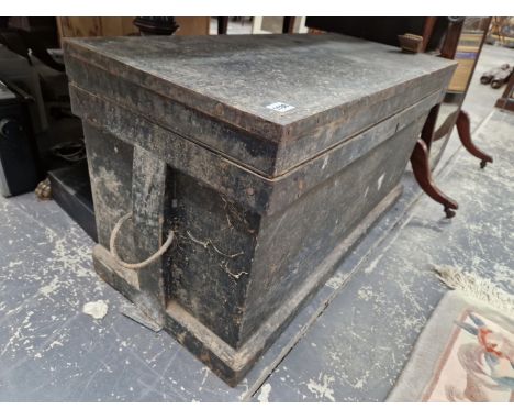 LARGE PINE TOOL BOX 