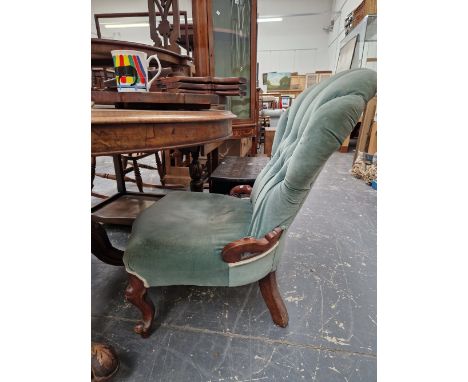 A VICTORIAN BUTTON BACK NURSING CHAIR 