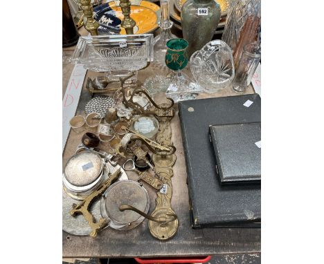 CASED AND LOOSE ELECTROPLATE CUTLERY, BRASS COAT HOOKS, A GLASS DECANTER, OTHER GLASS AND A PAIR OF BRASS CANDLESTICKS