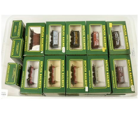 Replica Railways OO Gauge group of Goods Wagons consisting of GWR Vent Van, 7-plank Open Poole &amp; Co, Renwick &amp; Wilton